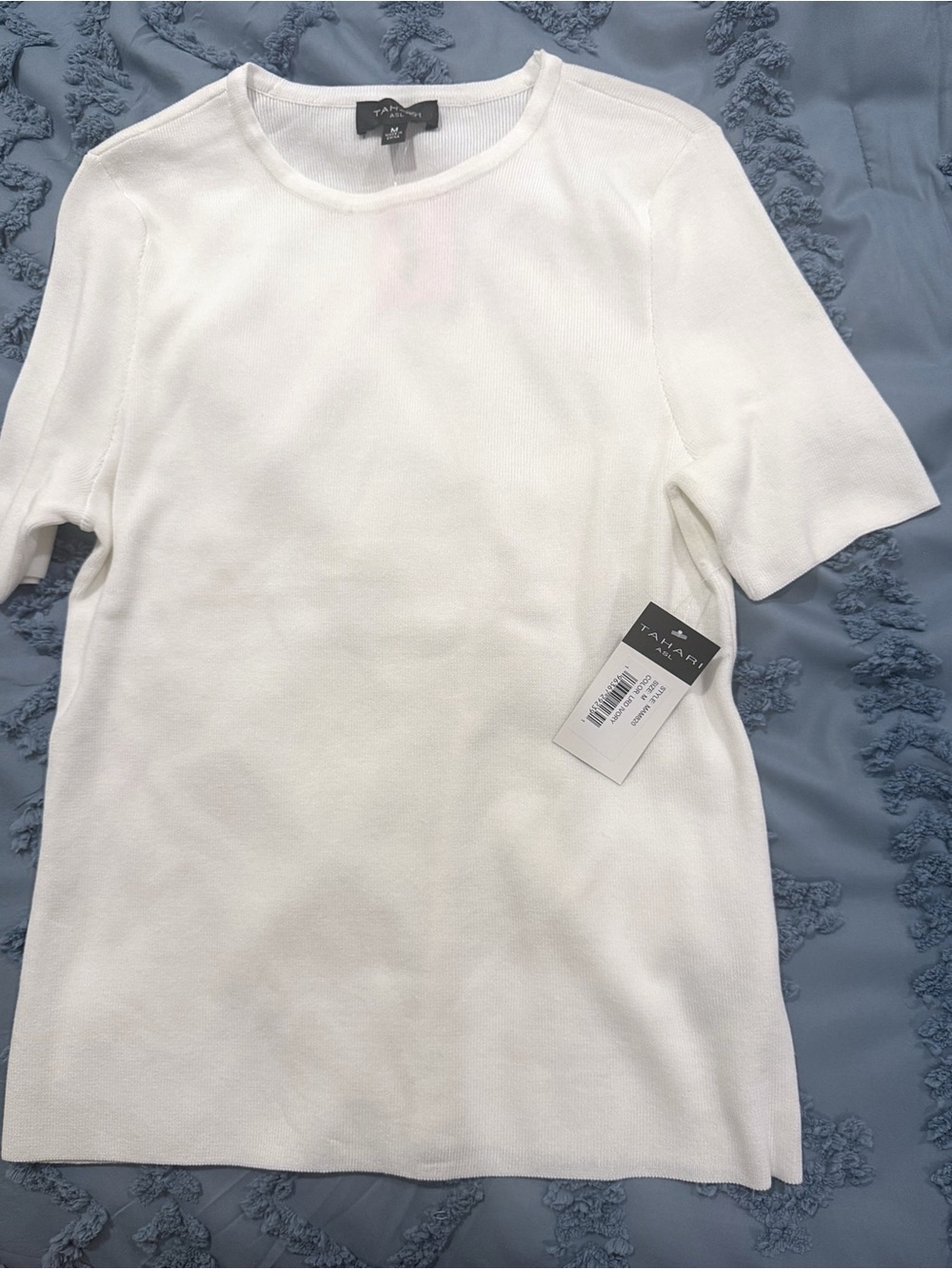 T Tahari White Short-Sleeve Crewneck Knit Top